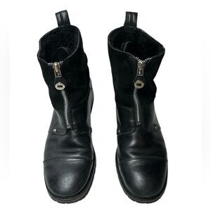 Cole Haan Shearling Black Vibram Ankle Boots. Size 7.5